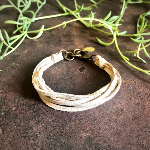 Astali Roadhouse Collection Leather 7-Strand Bracelet - Cream/Brs - Image 12