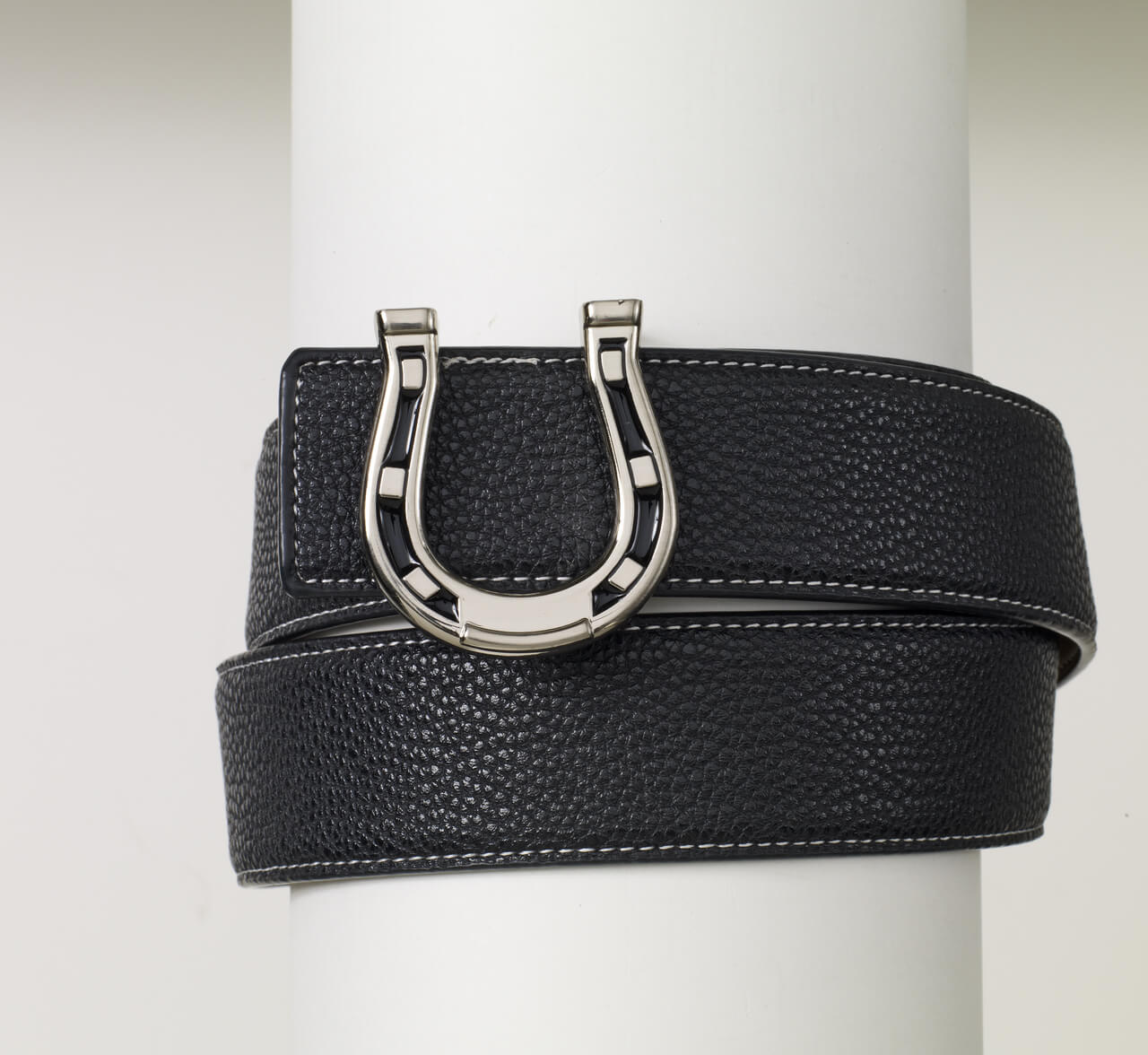 Salvatore Ferragamo Black Leather Belt Kit S